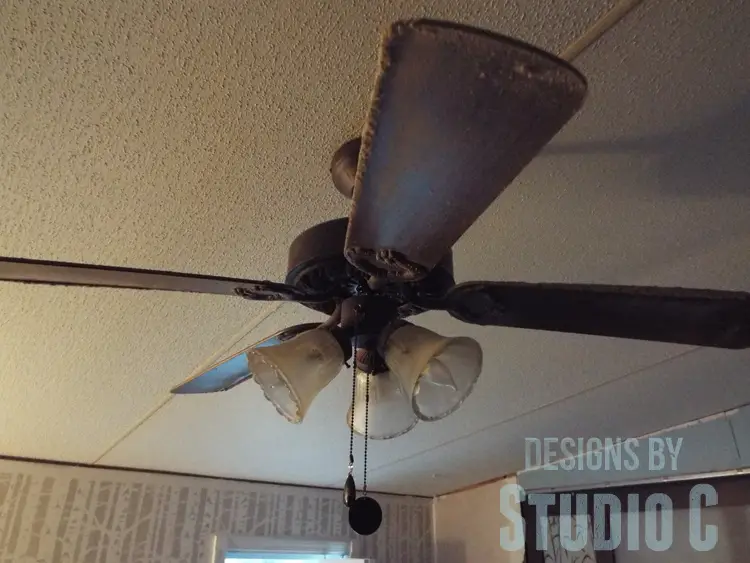 Painting the Ceiling Fan before with dust