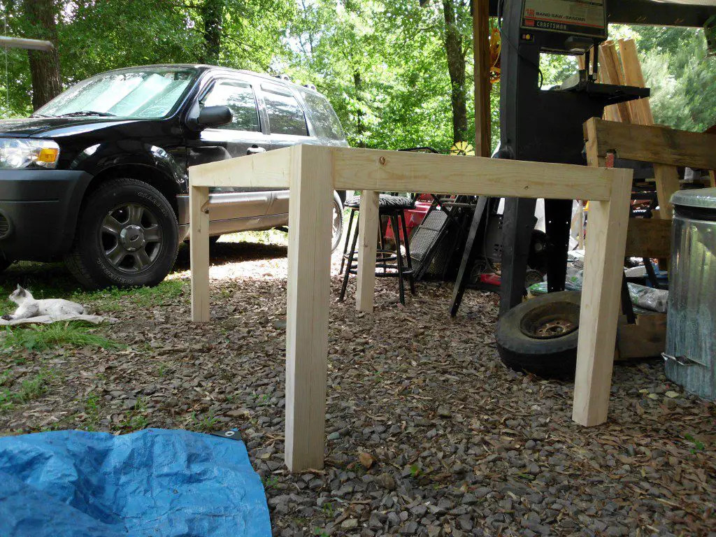 how to build table legs or posts from 2x4s SANY0610