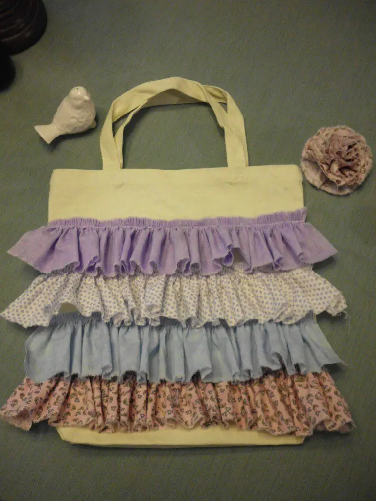 How to Make a Ruffled Tote Bag ruffles sewn in place