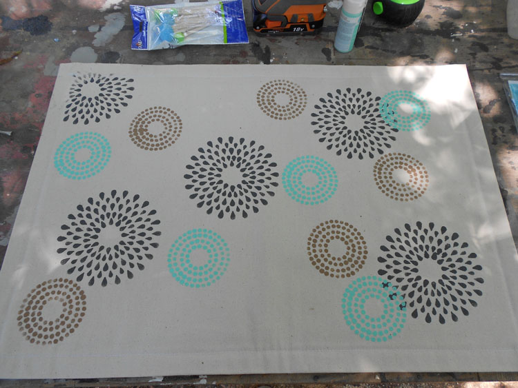 How to Make a Canvas Floor Cloth Third stencil with another paint color