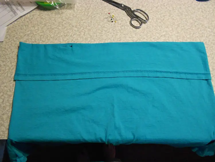 How to Alter a Man's T-shirt Again fold up bottom