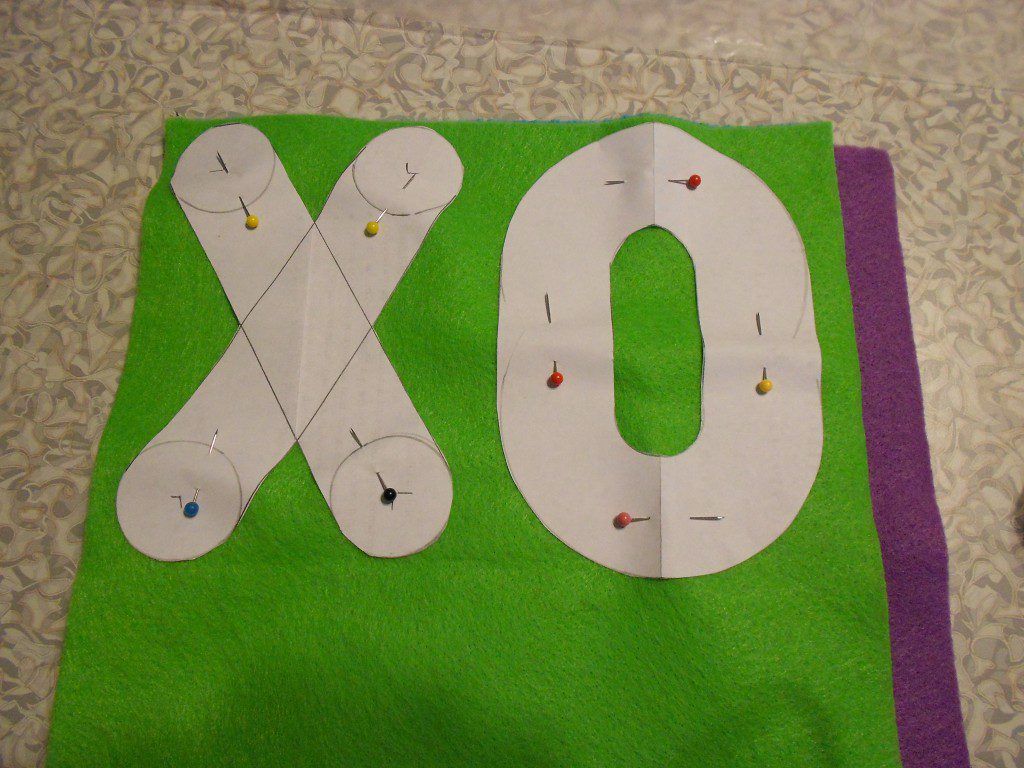 XOXOXO Pillow DSCN0506