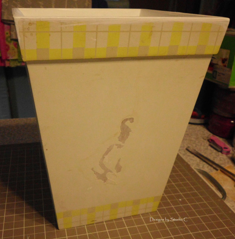 How to Give an Old Wastebasket a Makeover remove cat decorations