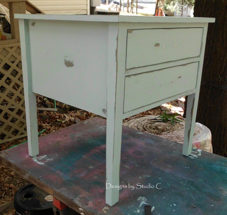 How to Make and Use Chalk Paint side view