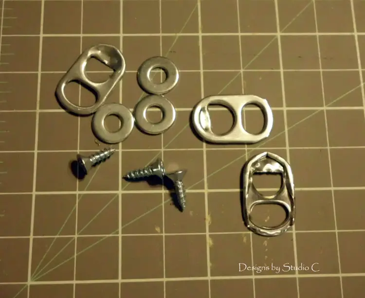 How to Make Glass Knob Wall Hooks soda can tab hanger for back
