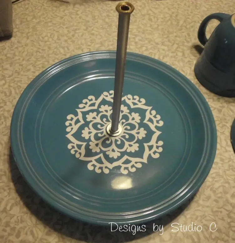 How to Make a Jewelry &amp; Makeup Holder with Dinnerware