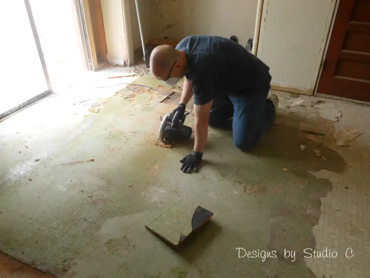 how to remove a subfloor cutting the subfloor