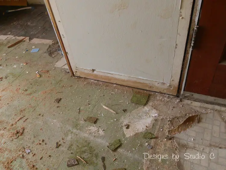 how to remove a subfloor remove baseboard
