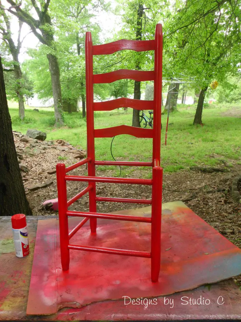 How to Make a Planter using an Old Wooden Chair_Painted