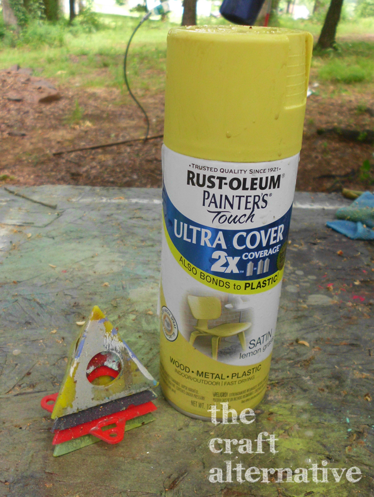 Quick and Cute Mirror Update spray paint