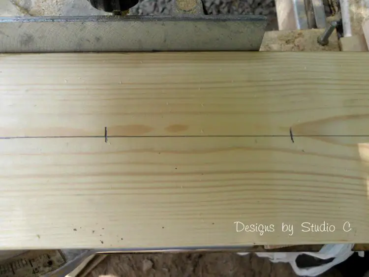 how to use a hole saw in a drill press mark holes