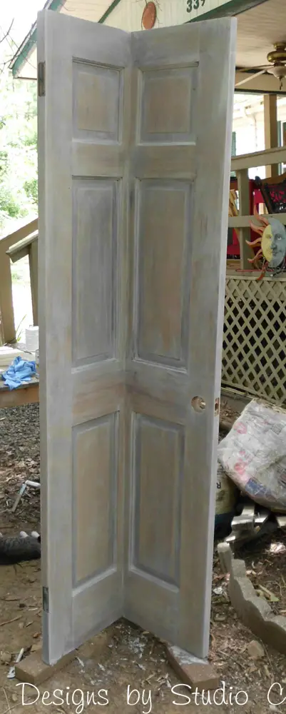 how to build a corner bookcase using an old door SANY2448