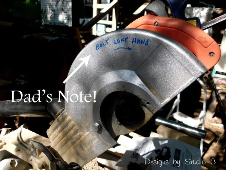 how to change blade miter saw note