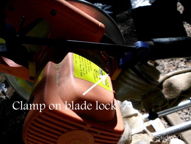 how to change blade miter saw lock