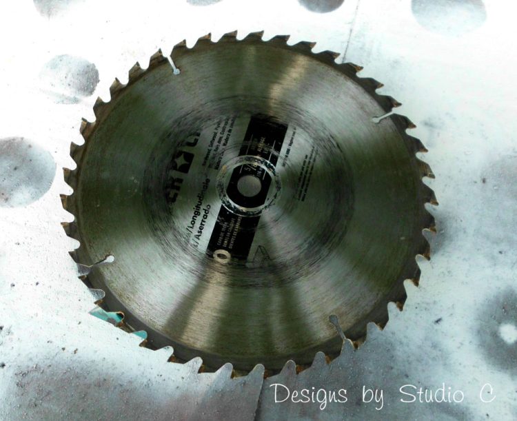 make saw blade clock old