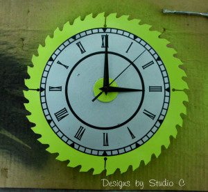 saw blade clock SANY2600