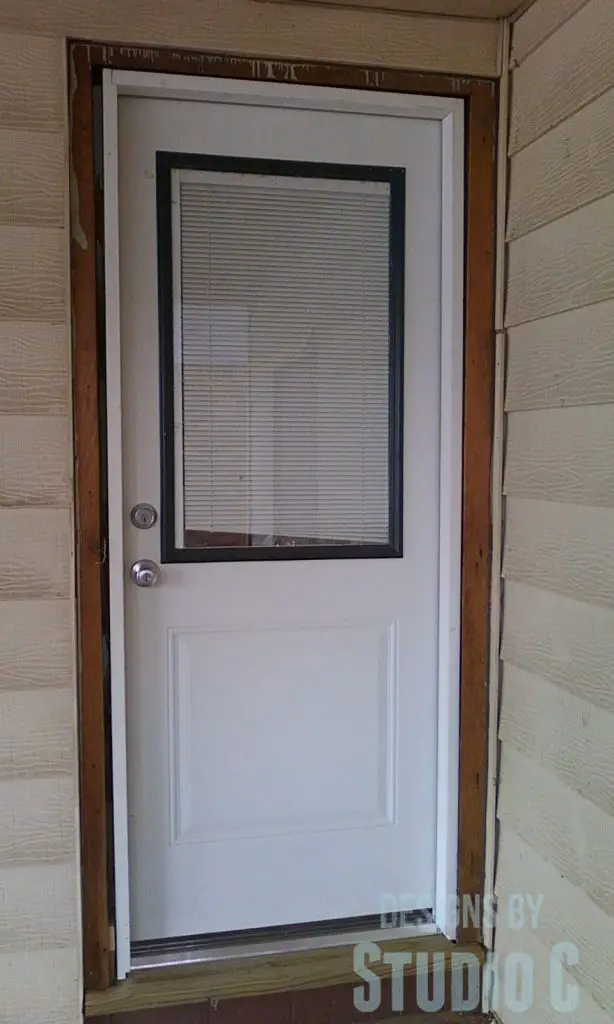 how to install exterior door Photo10291647