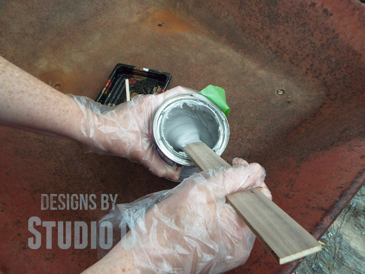 how to use bondo to repair metal mixing in can