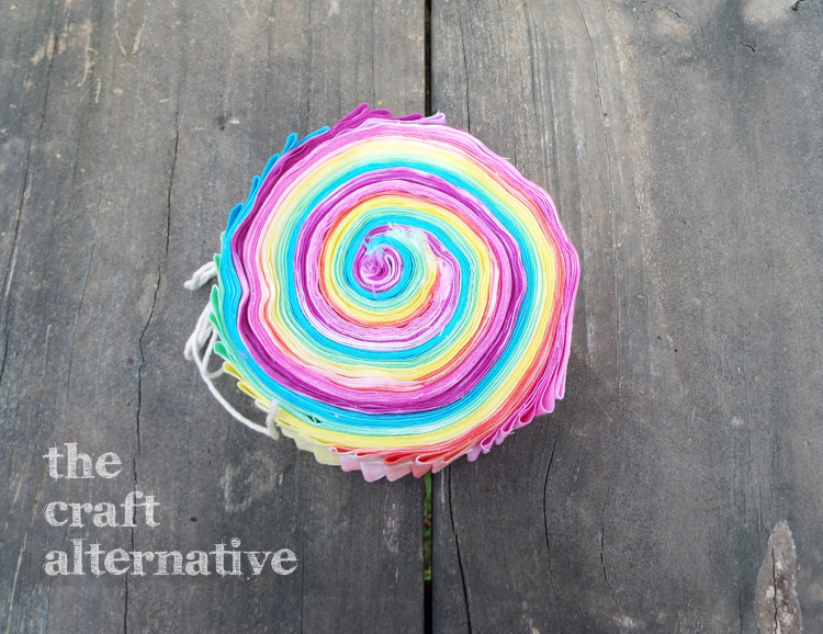 How to Tie Dye Fabric for a Quilt 