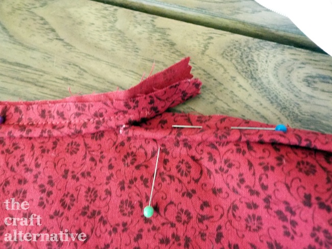 Easy to Make Holiday Pillow Covers_Piping Overlap