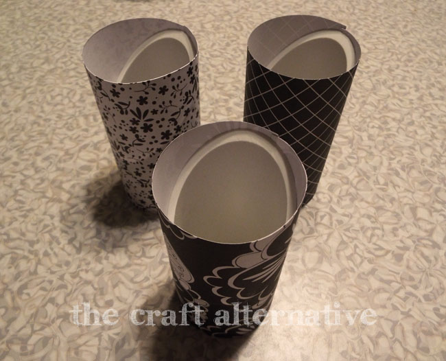Desk Organizer Made with PVC Pipe and Paper_Paper