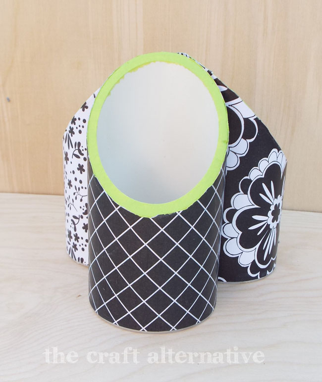 Desk Organizer Made with PVC Pipe and Paper_Black Paper