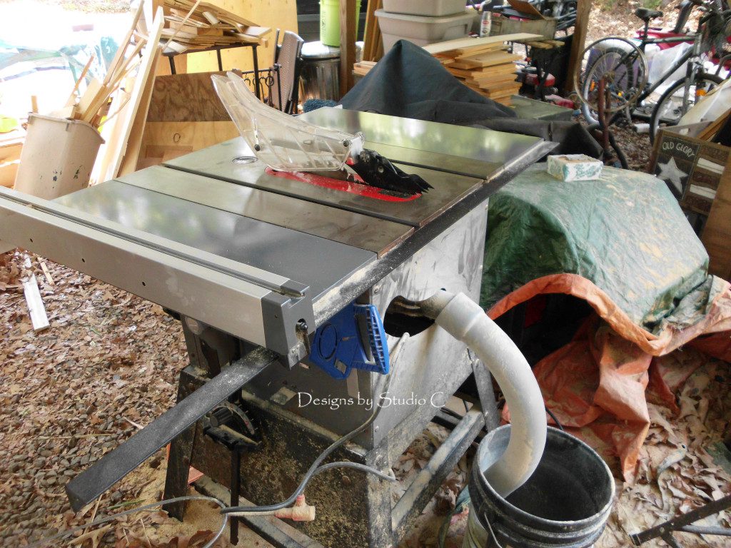 An Inexpensive Option for Dust Collection on the Table Saw