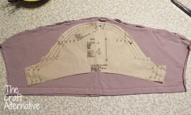 Make a Top Using a Man's T-Shirt as Fabric_Sleeve