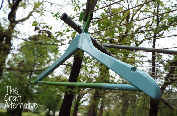 Adding Paint to Wooden Hangers_Taped