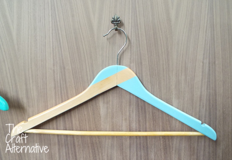 Adding Paint to Wooden Hangers_Blue