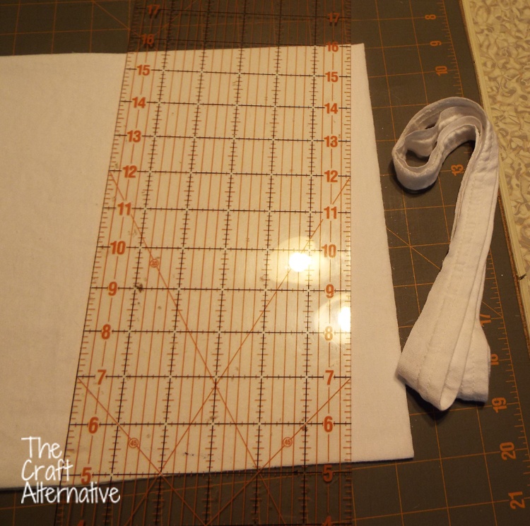 Make a T-Shirt Scarf_Remove Hem