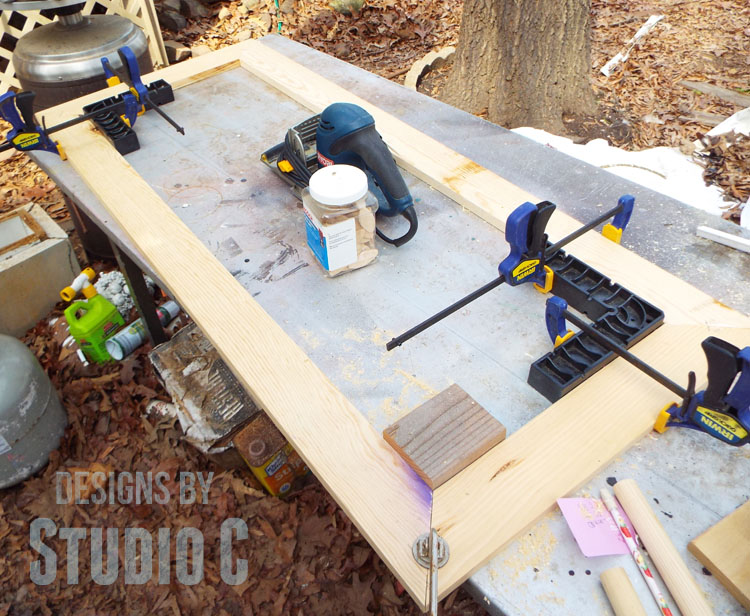 How to Make Biscuit Joints in Mitered Corners - Clamps