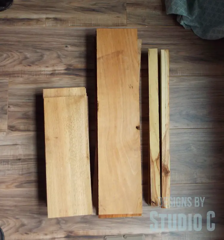 DIY Furniture Plans to Build a Cedar Fence Picket Planter Box - Cut Pieces