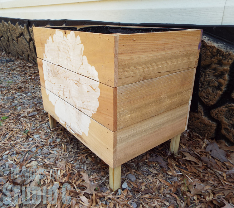 DIY Furniture Plans to Build a Cedar Fence Picket Planter Box - Featured Angled View