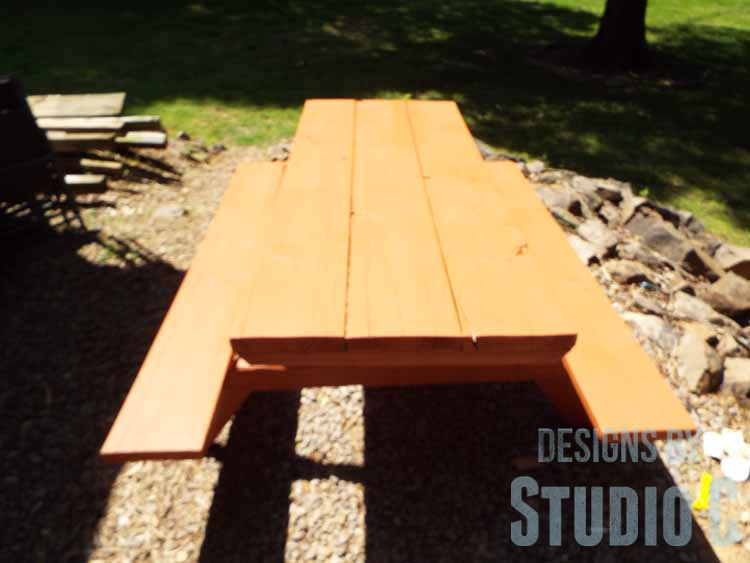 DIY Picnic Table Makeover - Stain on Top