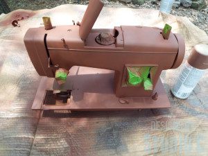 Painting an Old Metal Sewing Machine