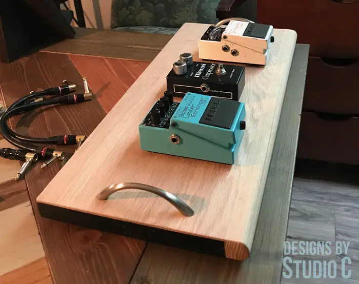 DIY Custom Guitar Pedal Board_Pedals