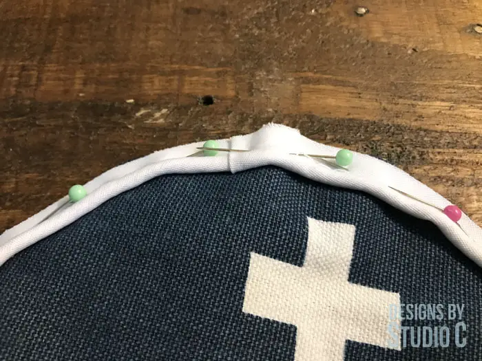 how-to-sew-bolster-pillows_piping-ends
