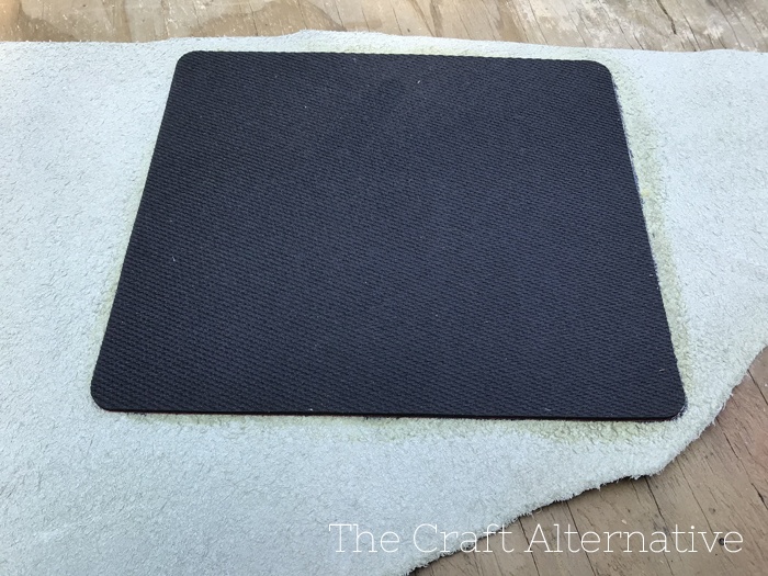diy-stenciled-leather-mouse-pad-position