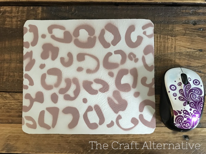 diy-stenciled-leather-mouse-pad-with-mouse