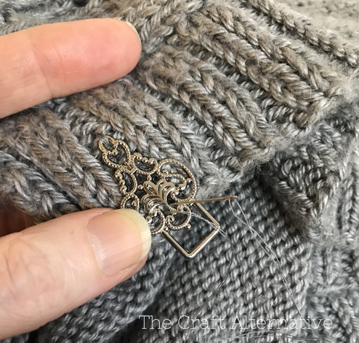 sew-filigree-hook-eye-sweater-sewing