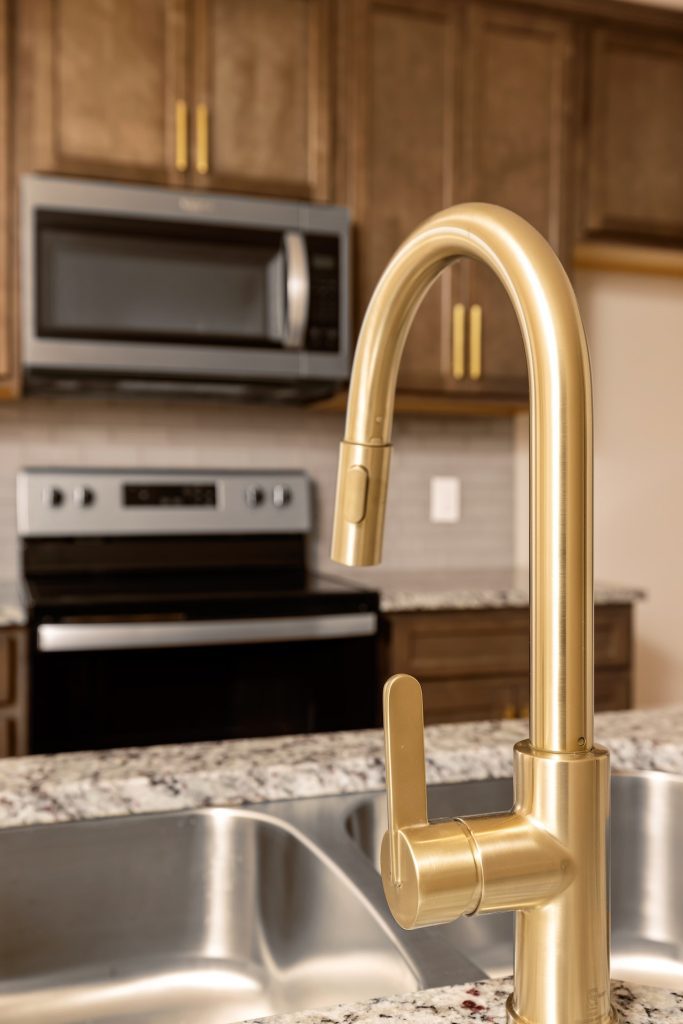 how to install kitchen faucet