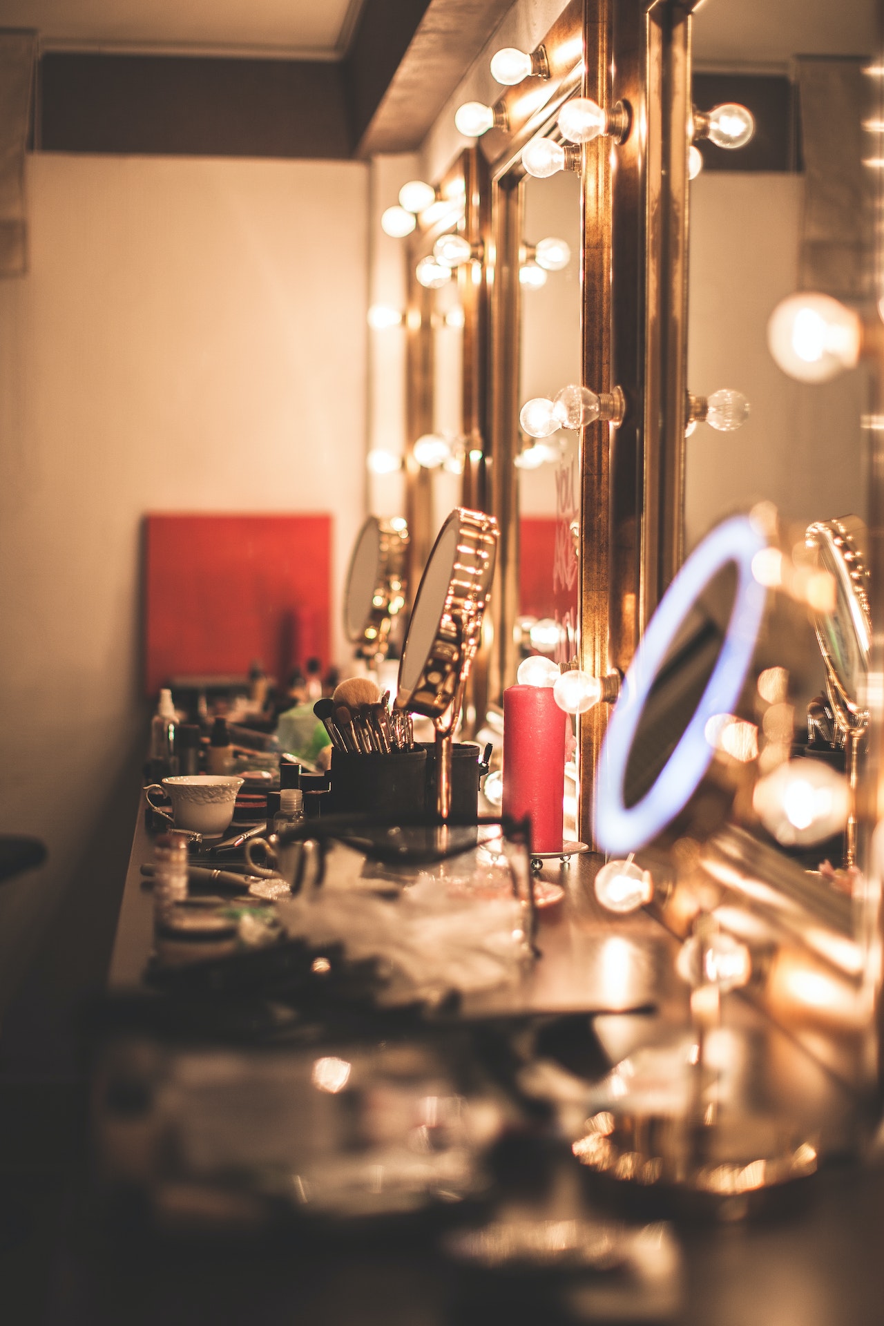 DIY makeup vanity ideas full countertop with lighted mirror
