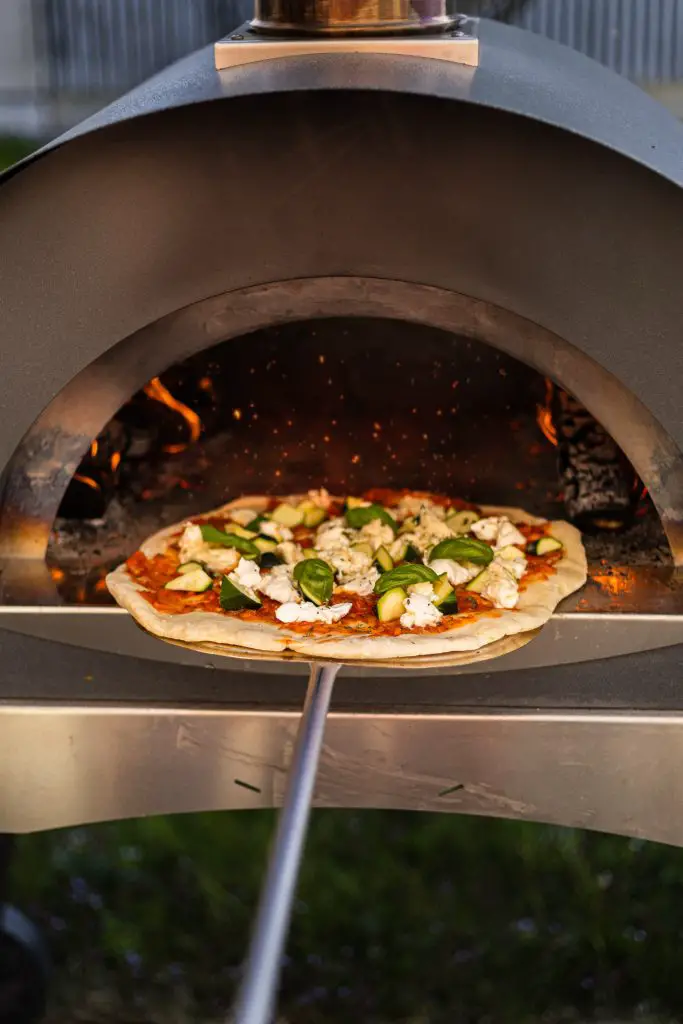 how to design an outdoor kitchen pizza oven