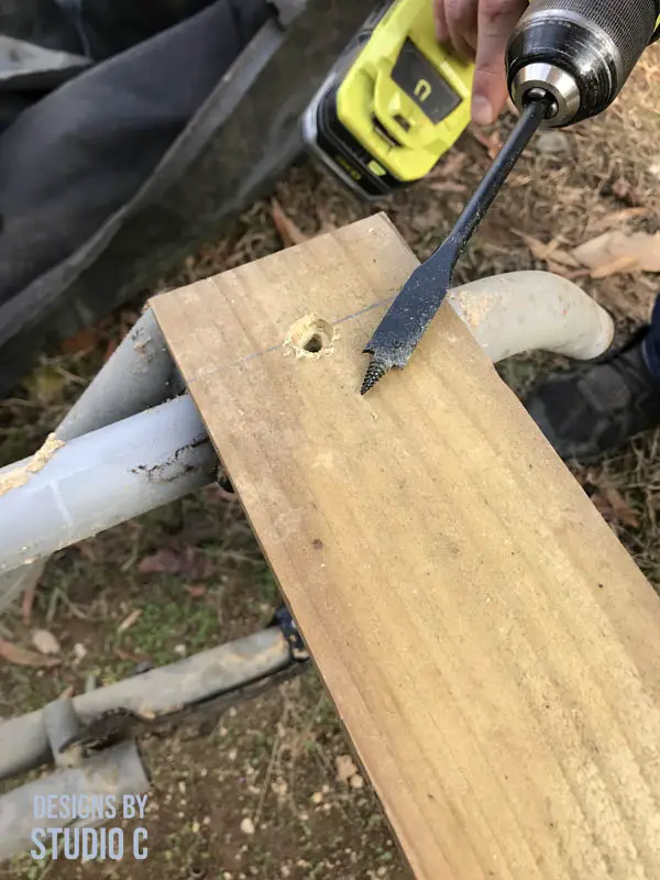 mount saw to ridgid tsuv hole for bolt