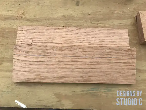 how to make a cutting board with resin oak pieces overlapped with pencil line