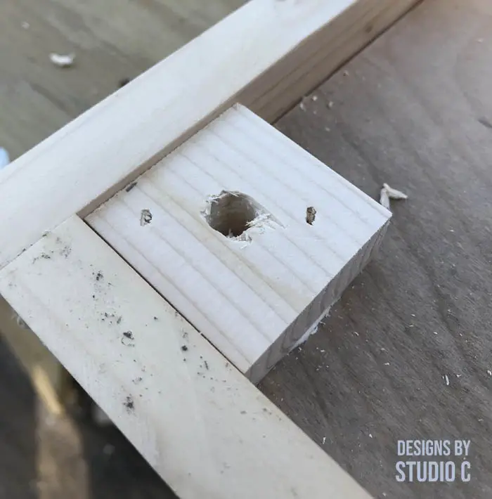 how to build a leveling table drill holes for the feet