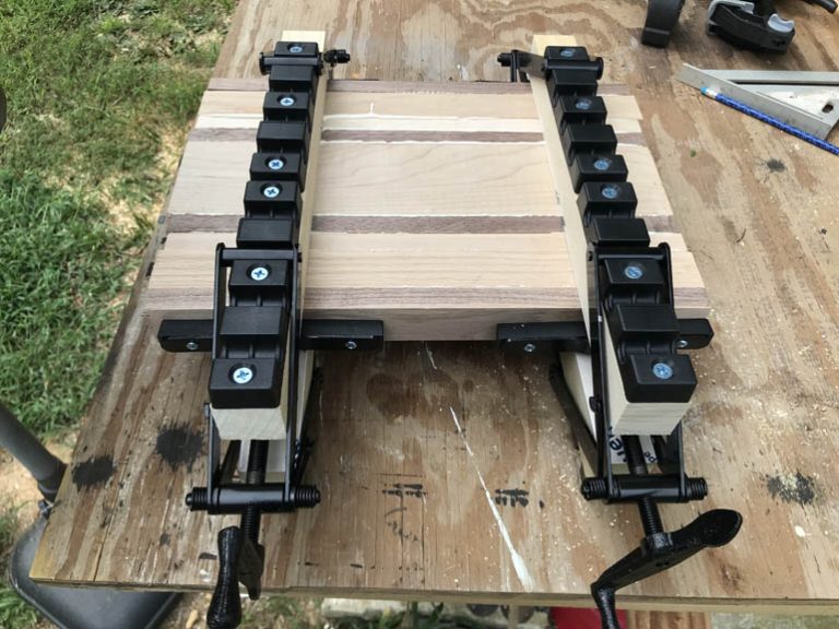 how to assemble 4 way panel clamps_featured image