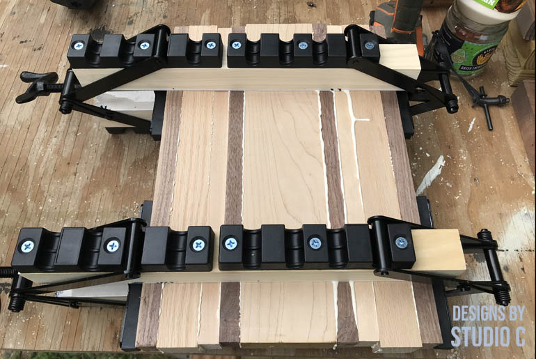 how to assemble 4 way panel clamps _ letting project dry in clamp