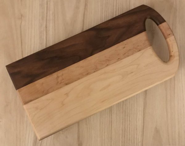 hardwood serving board with oval handle overall view